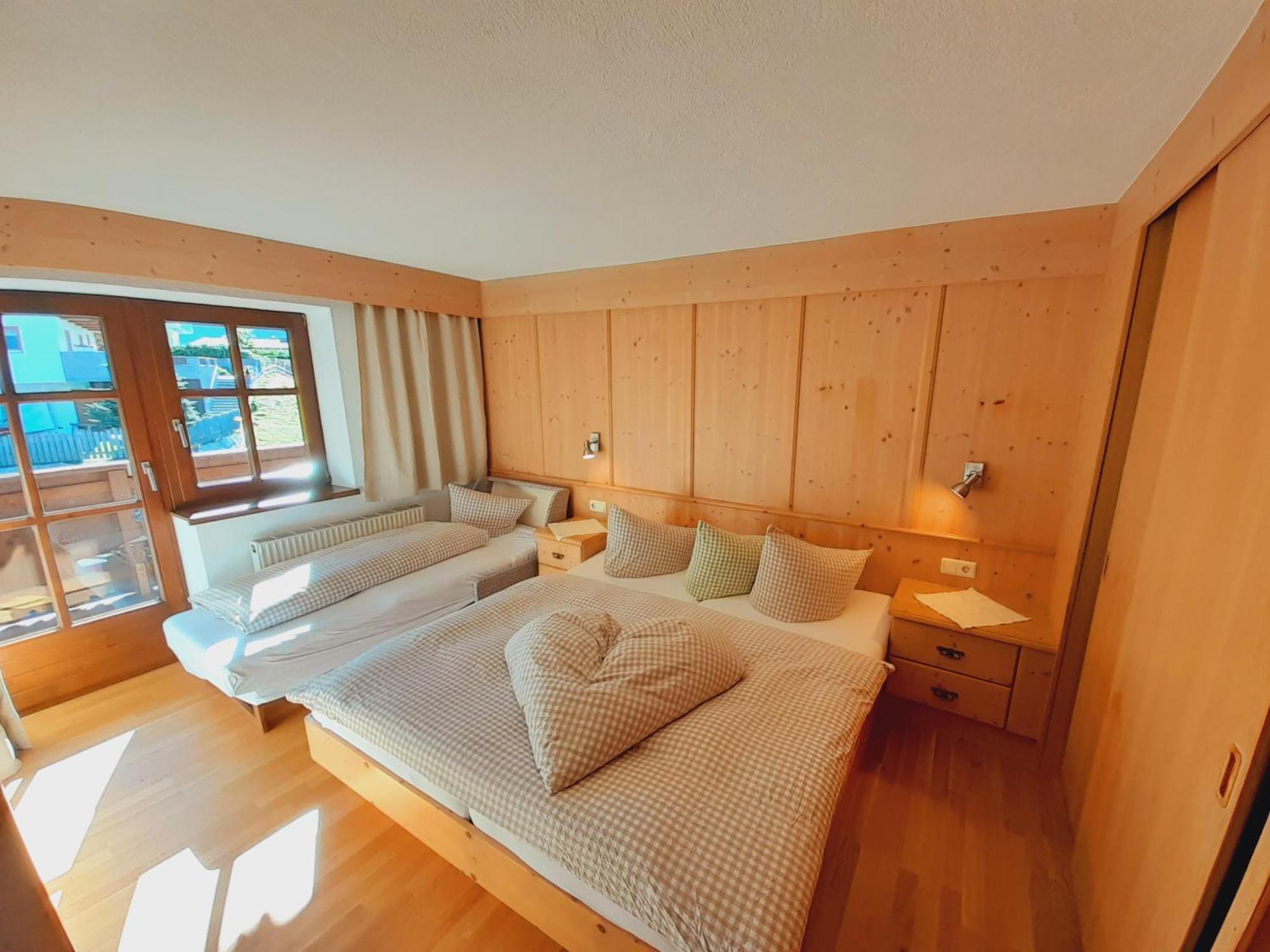 Bio & Reiterhof Der Veitenhof ウムハウゼン 部屋 写真